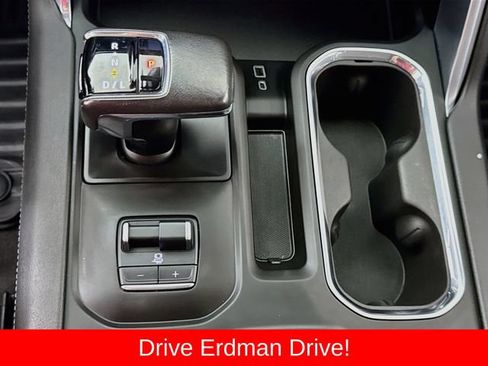 Used 2022 GMC Sierra 1500 Denali AWD/4WD image 18