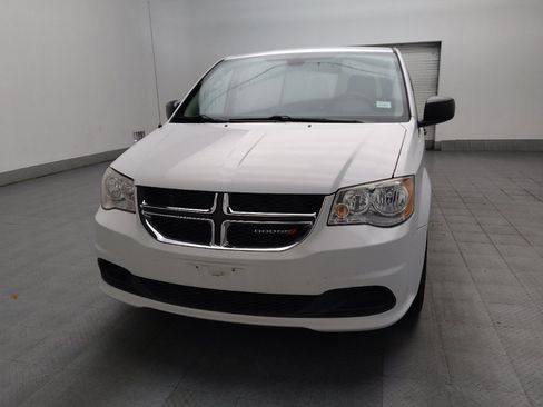Used 2019 Dodge Grand Caravan SE w/ UConnect Hands-Free Group FWD image 15