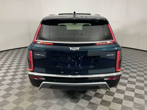 New 2026 Cadillac Vistiq Luxury image 5