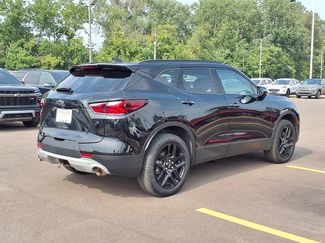 Used 2022 Chevrolet Blazer LT FWD video 2