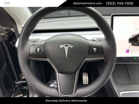 Used 2022 Tesla Model Y Performance image 27