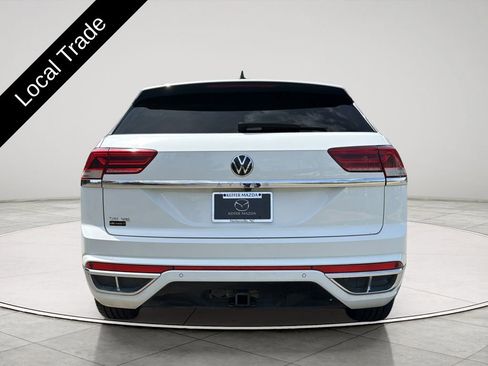 Used 2021 Volkswagen Atlas Cross Sport SE w/ V6 Towing Package FWD image 4