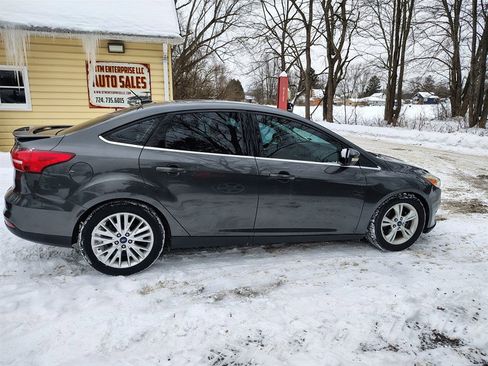 Used 2017 Ford Focus Titanium image 1