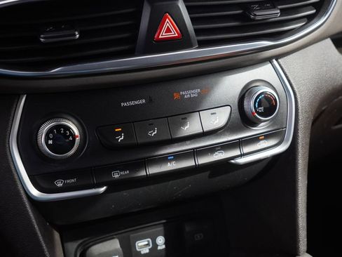 Used 2020 Hyundai Santa Fe SE FWD image 24