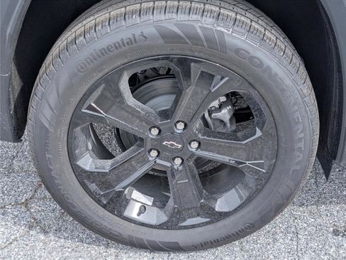 New 2026 Chevrolet Equinox LT w/ Convenience Package II image 6