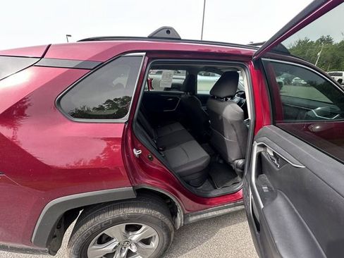 Used 2022 Toyota RAV4 XLE w/ XLE Grade Weather Package AWD/4WD image 9