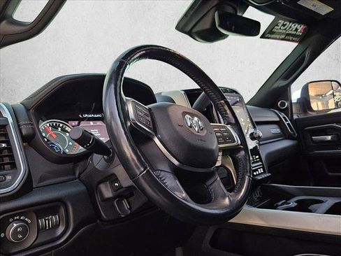 Used 2019 RAM 2500 Laramie AWD/4WD image 9