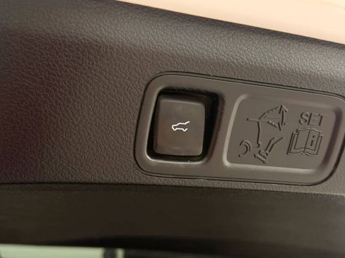 Used 2019 Ford Expedition Max Limited AWD/4WD image 19