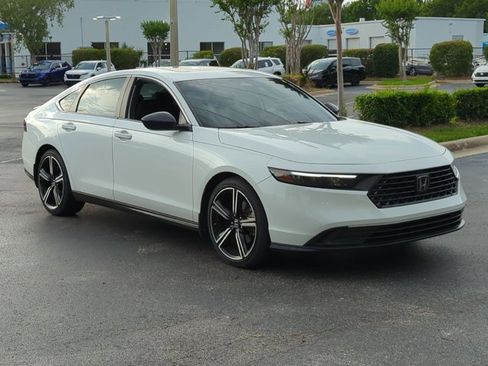 Used 2024 Honda Accord Sport image 3