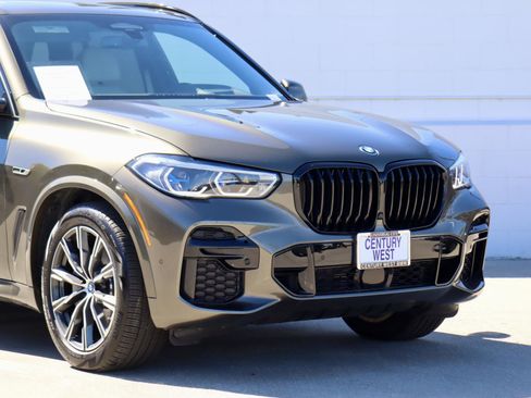 Certified 2023 BMW X5 xDrive45e w/ Executive Package image 2