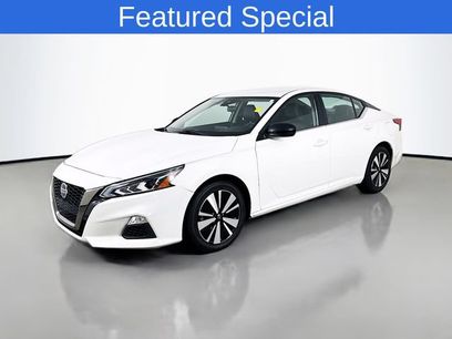 Used 2022 Nissan Altima 2.5 SR