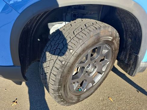 Used 2025 Honda Pilot TrailSport image 48