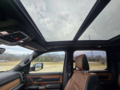 Used 2020 RAM 1500 Limited image 29