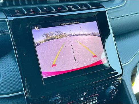 New 2026 Jeep Grand Cherokee Laredo X image 8