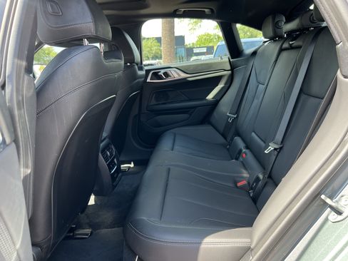 Used 2025 BMW i4 eDrive40 w/ Parking Assistance Package RWD image 31
