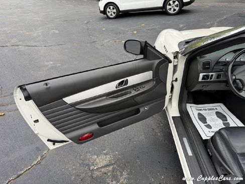Used 2002 Ford Thunderbird image 5