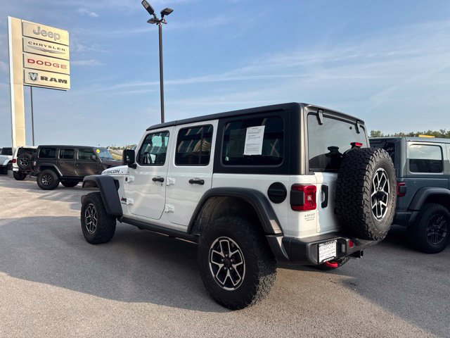 Used 2024 Jeep Wrangler Unlimited Rubicon AWD/4WD image 6