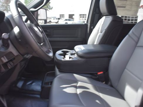New 2026 RAM 2500 Tradesman w/ Chrome Appearance Group AWD/4WD image 15