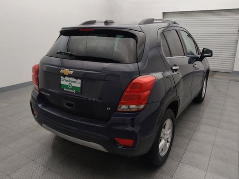 Used 2018 Chevrolet Trax LT w/ LT Convenience Package image 7