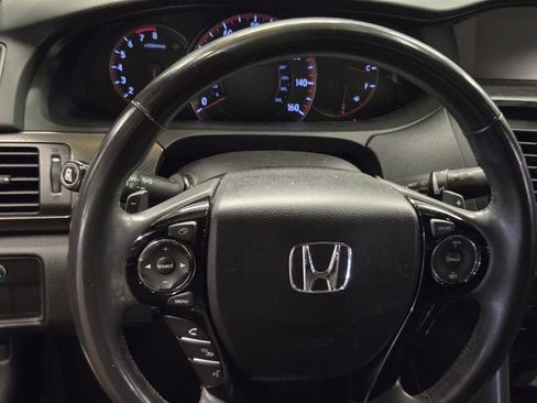 Used 2017 Honda Accord EX-L image 7