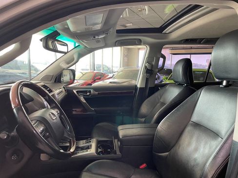 Used 2015 Lexus GX 460 image 16