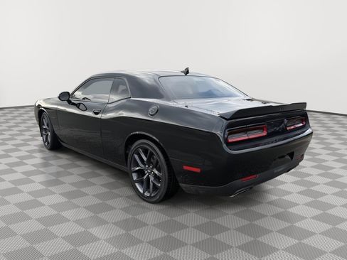 Used 2022 Dodge Challenger R/T w/ Plus Package image 5
