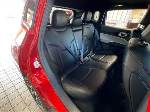 Used 2025 Jeep Compass Limited AWD/4WD image 15