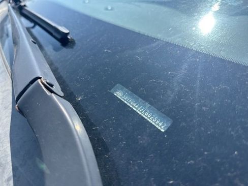 Used 2020 Kia Sorento LX image 10