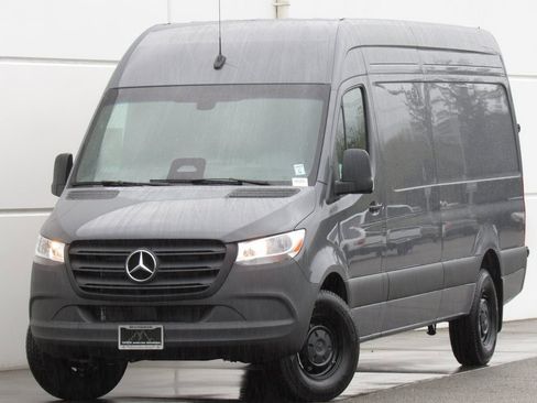 New 2025 Mercedes-Benz Sprinter 2500 image 1