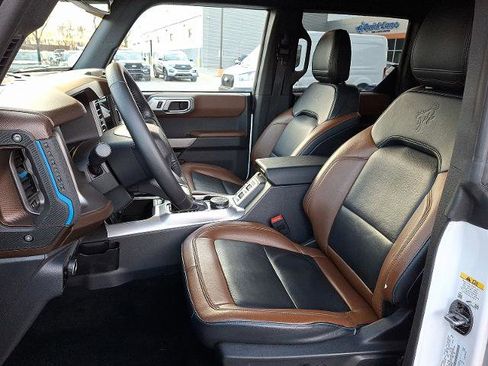 Certified 2023 Ford Bronco Outer Banks w/ Sasquatch Package image 13