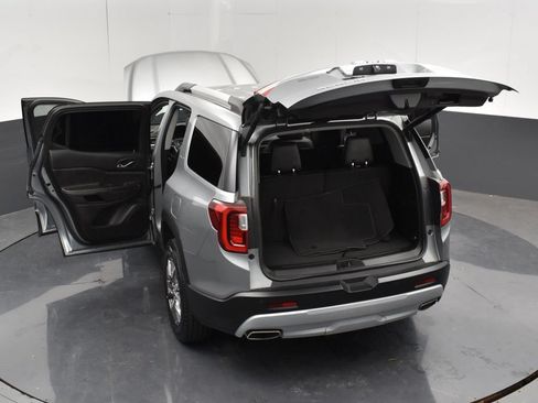 Used 2023 GMC Acadia SLT FWD image 7