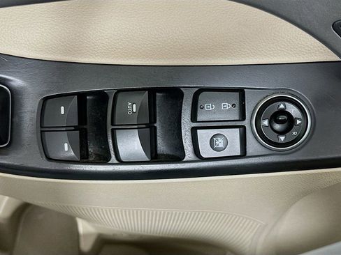 Used 2015 Hyundai Elantra Limited w/ Option Group 05 image 20