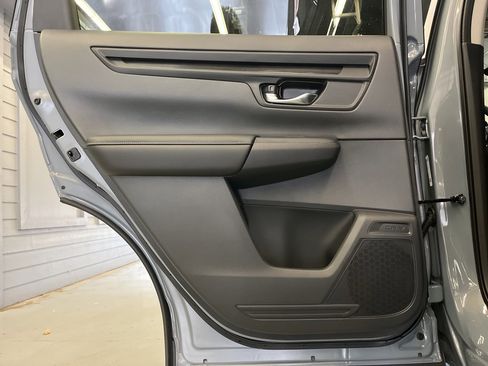 Used 2025 Honda CR-V EX image 24