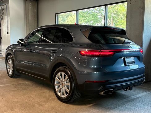 Certified 2020 Porsche Cayenne AWD/4WD image 3