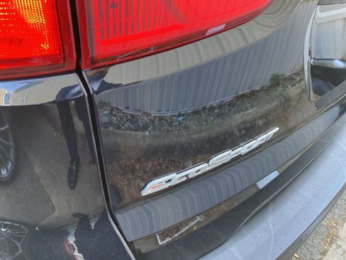 Used 2018 Ford EcoSport SE w/ SE Cold Weather Package image 5