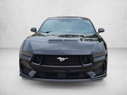 Used 2025 Ford Mustang GT Premium RWD image 2