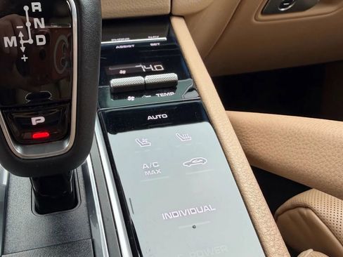 Used 2019 Porsche Cayenne S w/ Premium Plus Package image 46