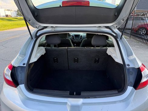 Used 2017 Chevrolet Cruze LT w/ Convenience Package FWD image 11