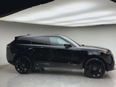 Certified 2026 Land Rover Range Rover Velar Dynamic SE image 9