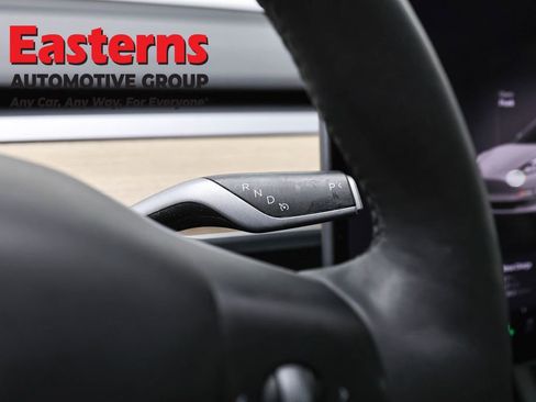 Used 2023 Tesla Model 3 Standard Range RWD image 13
