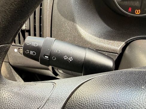 Used 2017 RAM ProMaster 1500 w/ Premium Appearance Group FWD image 28