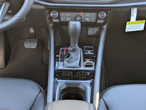 New 2026 Jeep Compass Latitude image 18