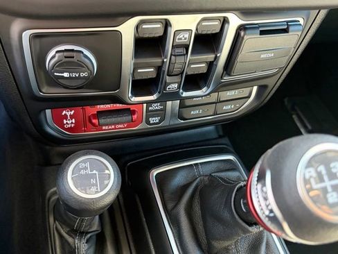 New 2026 Jeep Wrangler Unlimited Rubicon AWD/4WD image 21