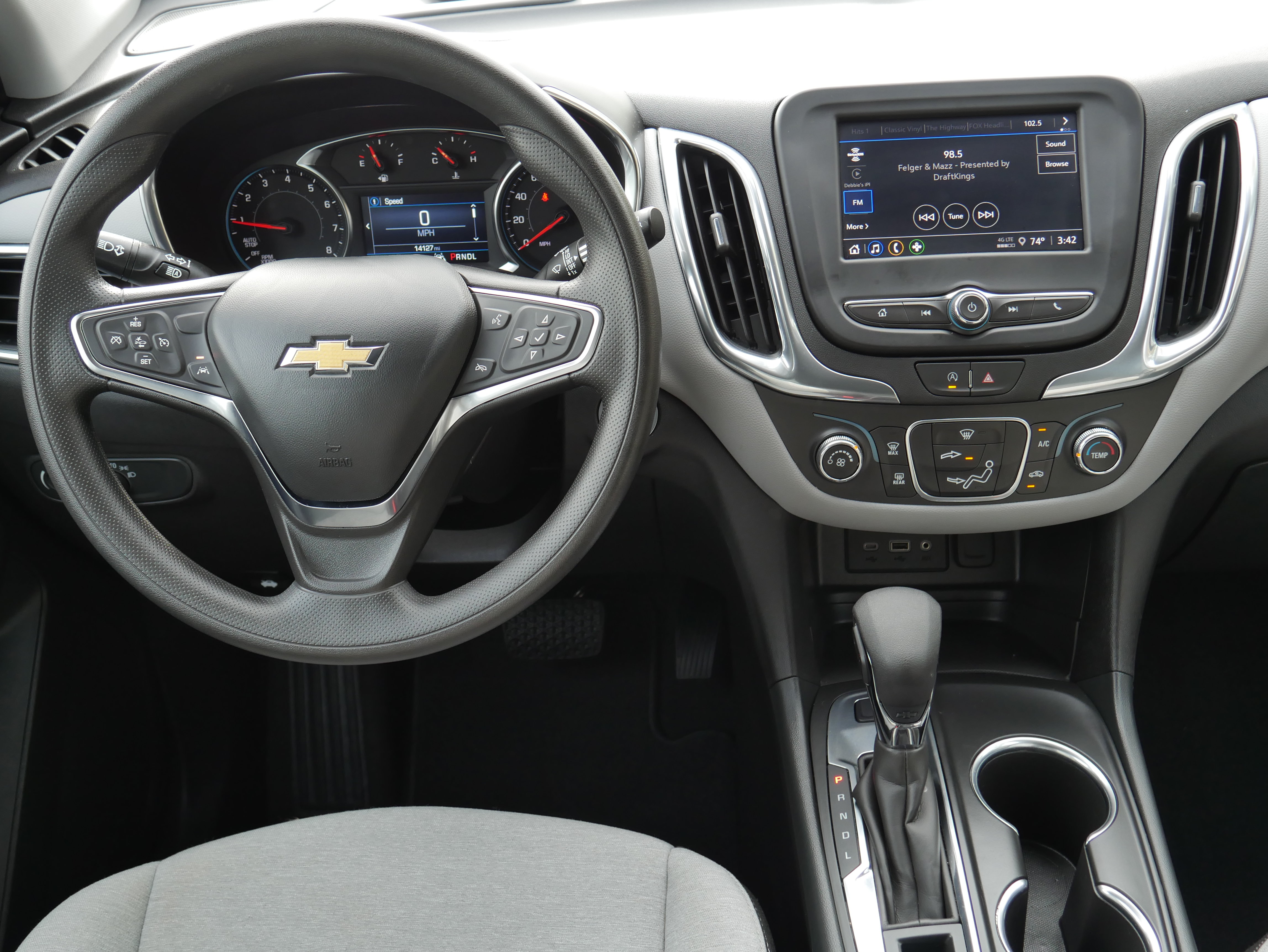 Certified 2024 Chevrolet Equinox LS w/ LS Convenience Package AWD/4WD image 16