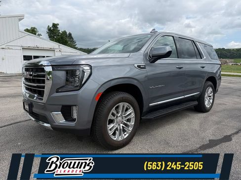 Used 2022 GMC Yukon SLT AWD/4WD image 1