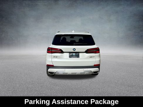 Used 2023 BMW X5 xDrive40i w/ Premium Package image 9