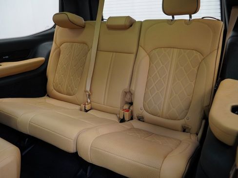 Used 2022 Jeep Grand Wagoneer Series III image 19