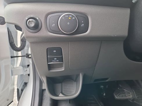 New 2026 Ford Transit 250 148 Medium Roof image 20