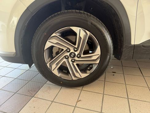 Used 2023 Hyundai Santa Fe SEL image 23