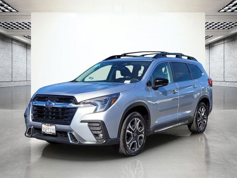 Used 2025 Subaru Ascent Touring image 11